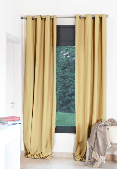 Ideas para usar cortinas verticales en tu estancia